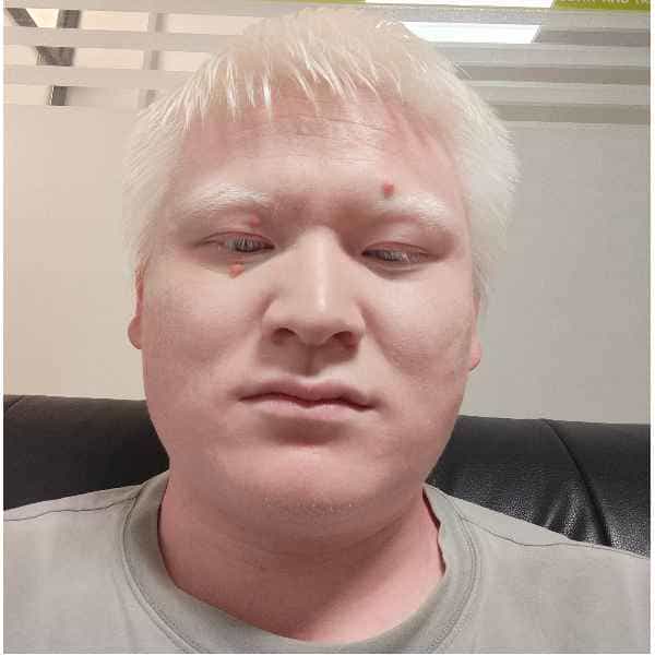 30岁岁安徽单身帅哥 - 白山吉缘网