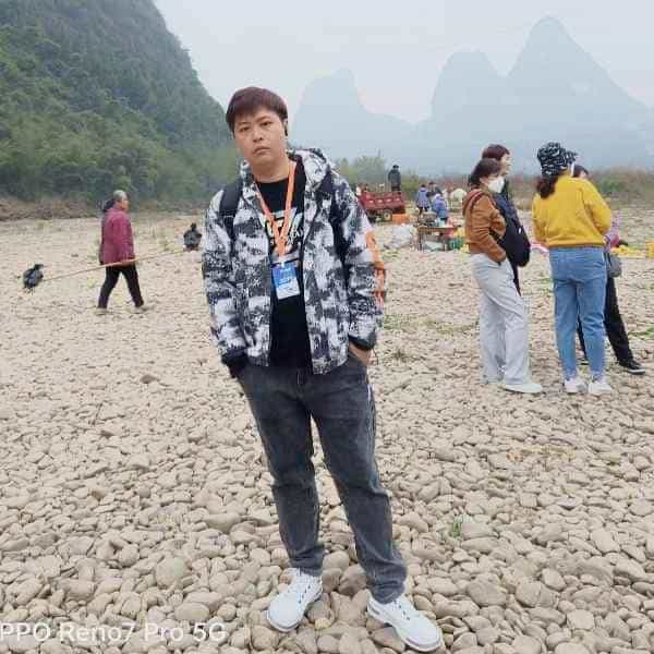 35岁岁浙江单身帅哥 - 白山吉缘网
